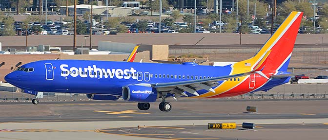 Southwest Boeing 737-8H4 N8674B, Phoenix Sky Harbor, October 6, 2017